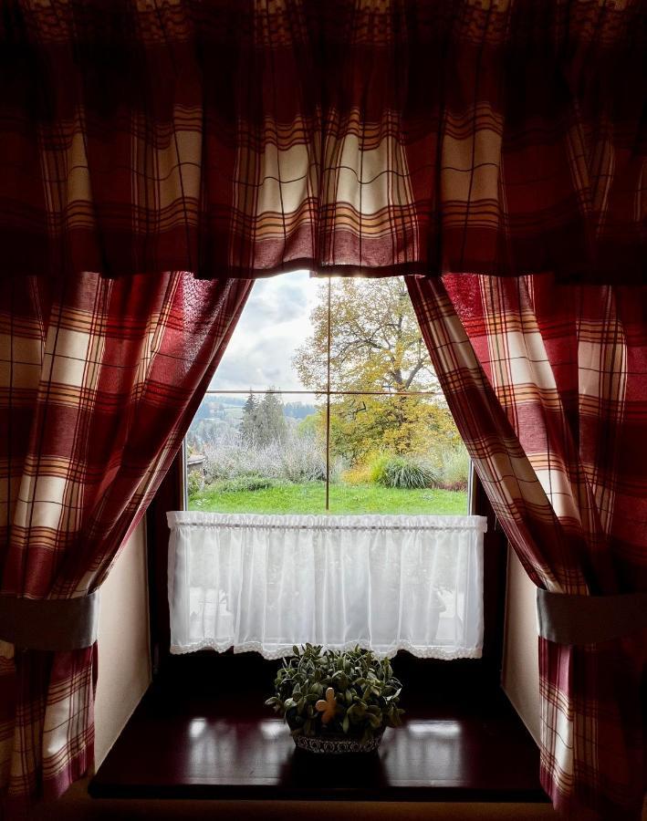 Penzion Zrzka Korenov Luaran gambar