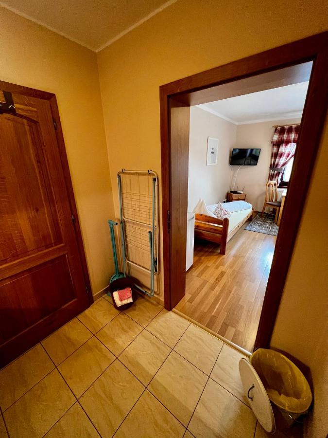 Penzion Zrzka Korenov Luaran gambar