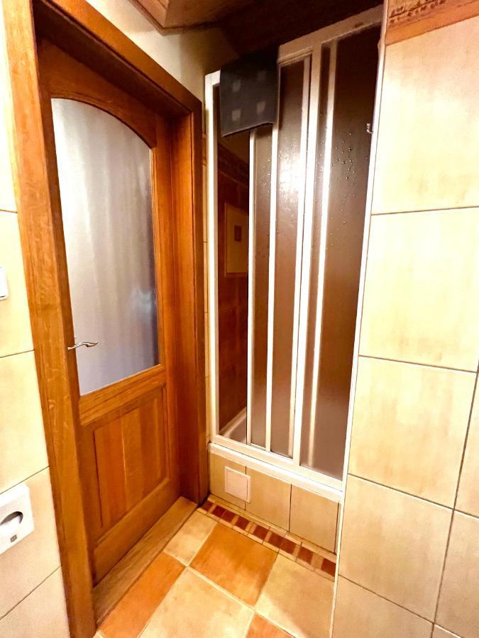 Penzion Zrzka Korenov Luaran gambar