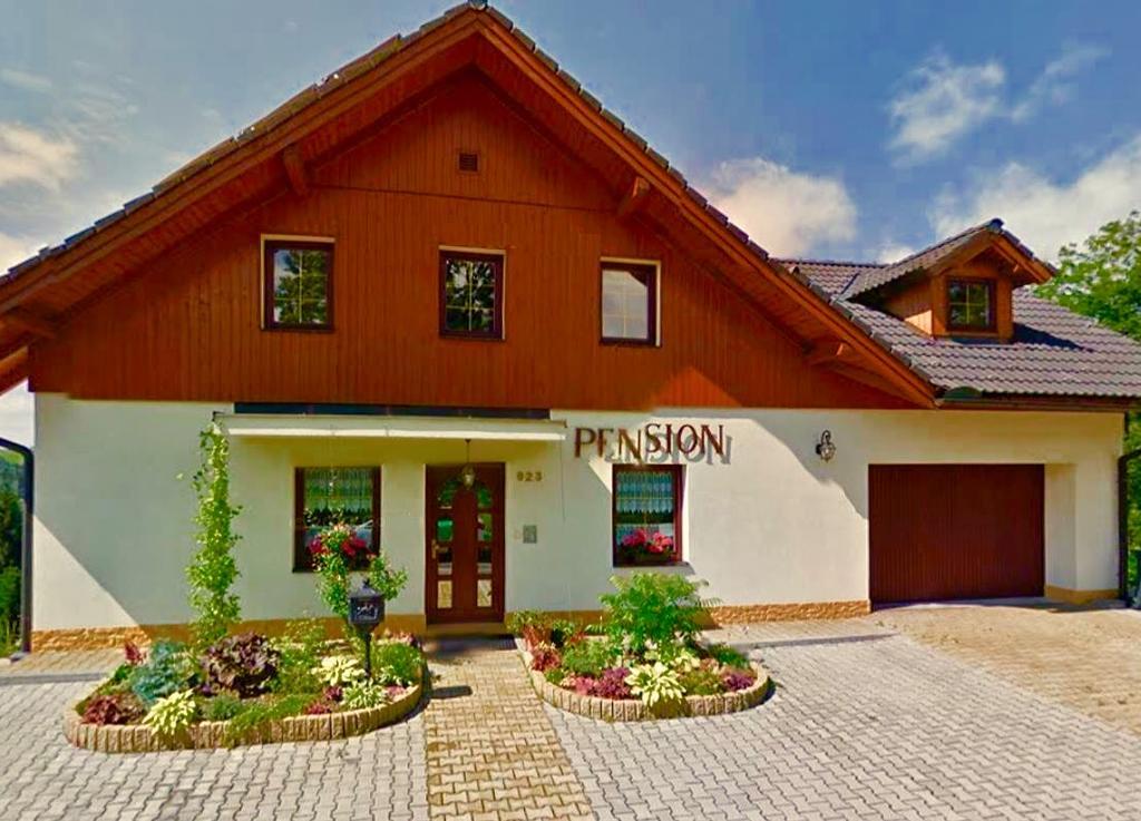 Penzion Zrzka Korenov Luaran gambar